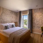 Dunatovi Dvori Heritage 4*