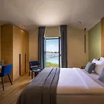 Dunatovi Dvori Heritage 4* פרקו