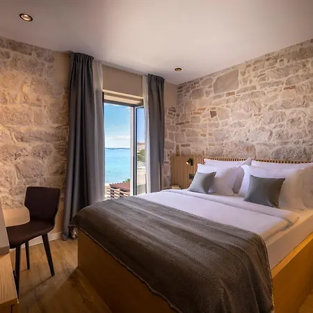 Dunatovi Dvori Heritage Отель