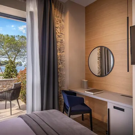 Dunatovi Dvori Heritage Szálloda 4*