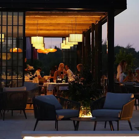 Dunatovi Dvori Heritage