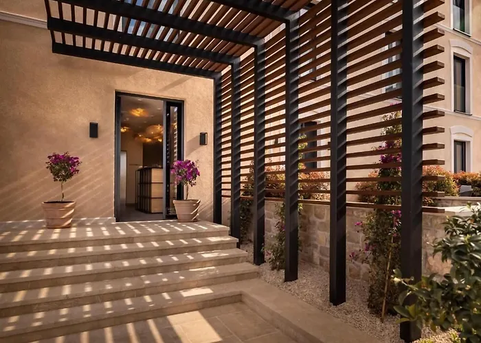 Dunatovi Dvori Heritage Preko